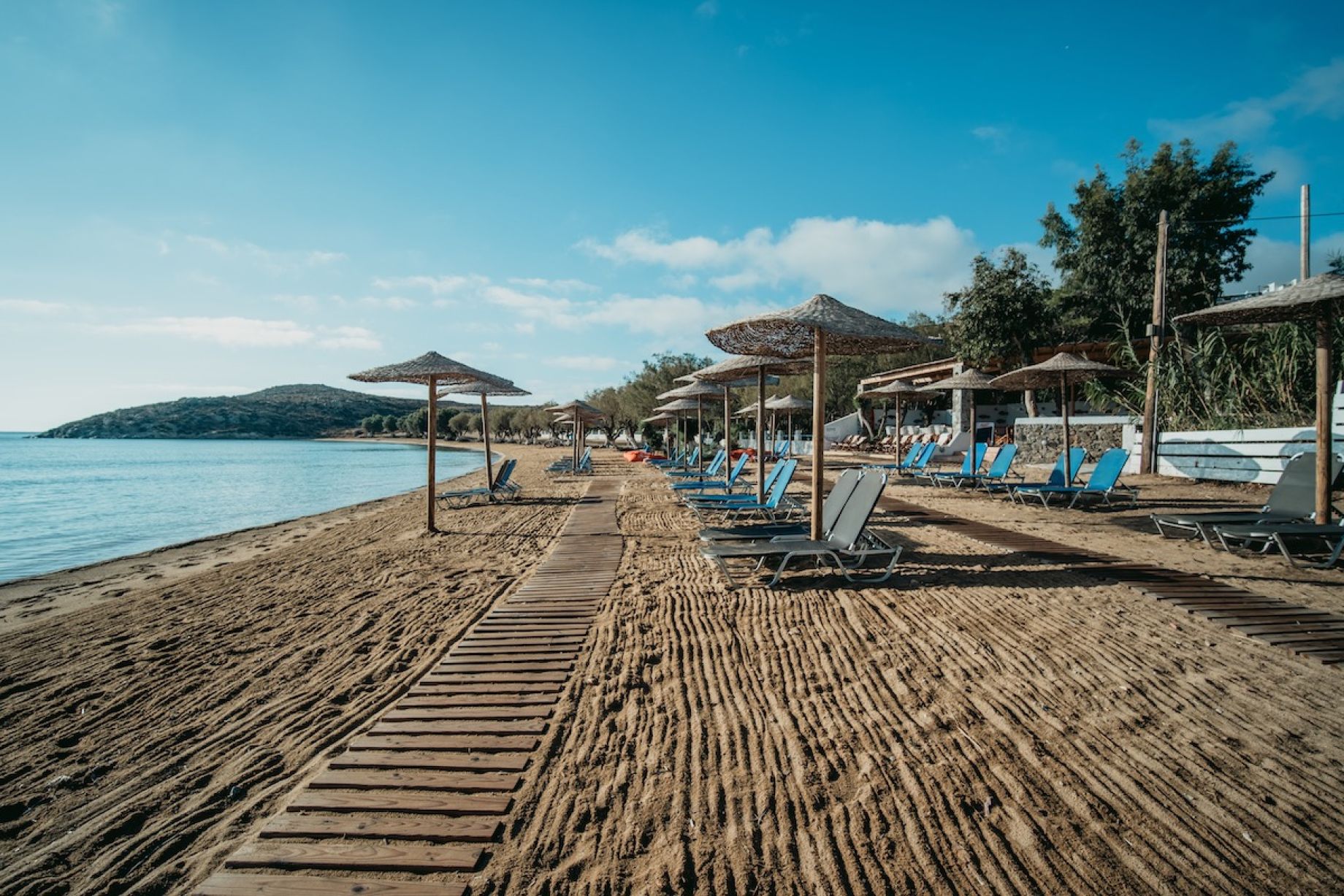 Coralli Sea Side Resort Amazing Vacation on Livadakia Beach in Serifos Aegean island Lounge Bar is sea front, and there is also a pool and Restaurant inside the complex.